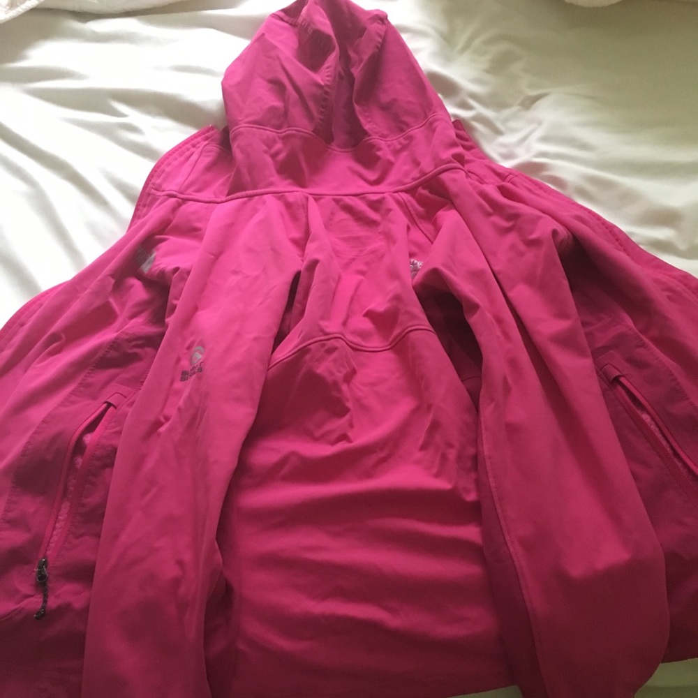 North face windbreaker